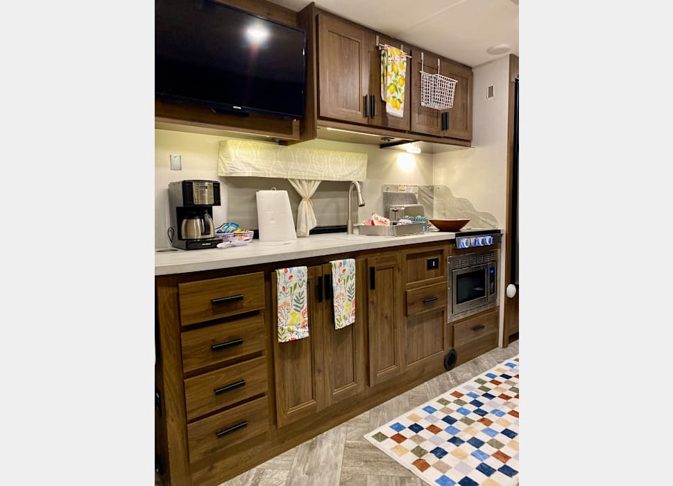 Class C Motor Home rentals in Alexandria