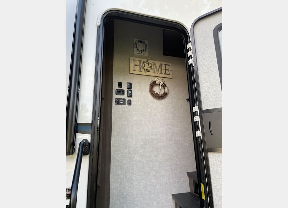 Fifth Wheel rentals in Merced