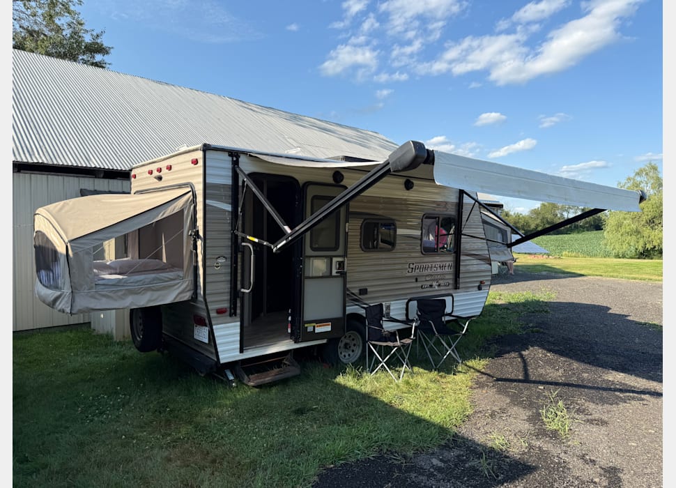 Travel Trailer rentals in Kingfield
