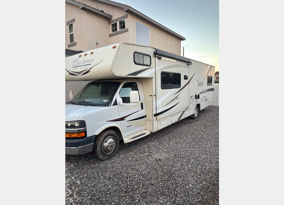 Class C Motor Home rentals in Alamogordo