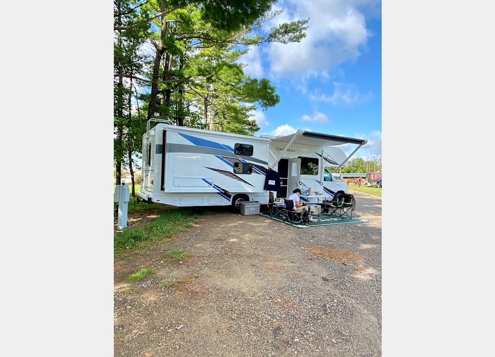 Class C Motor Home rentals in Ypsilanti, MI