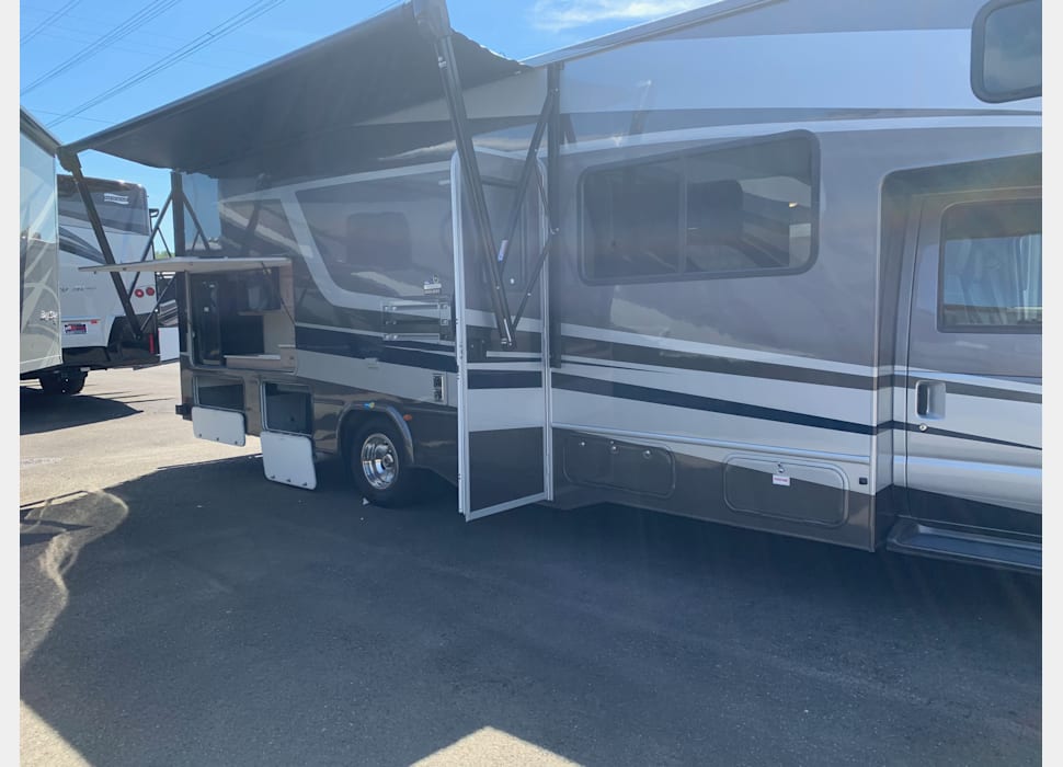 Class C Motor Home rentals in Tacoma