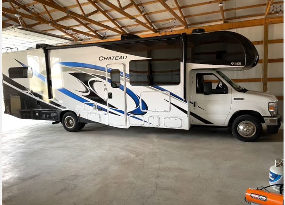 Class C Motor Home rentals in Bentonville