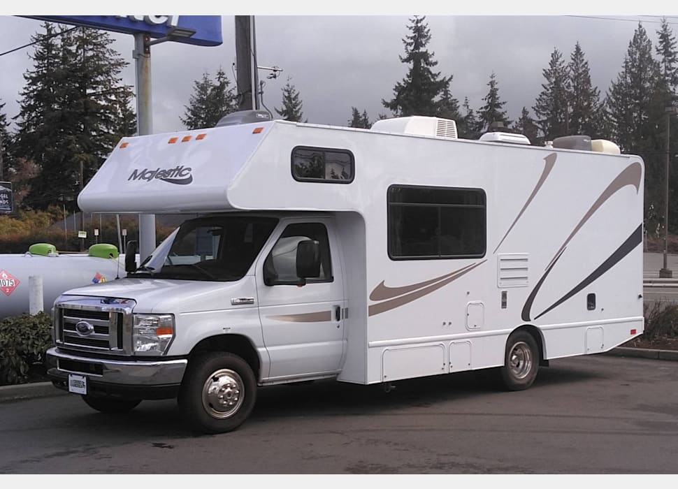 Class C Motor Home rentals in Bentonville