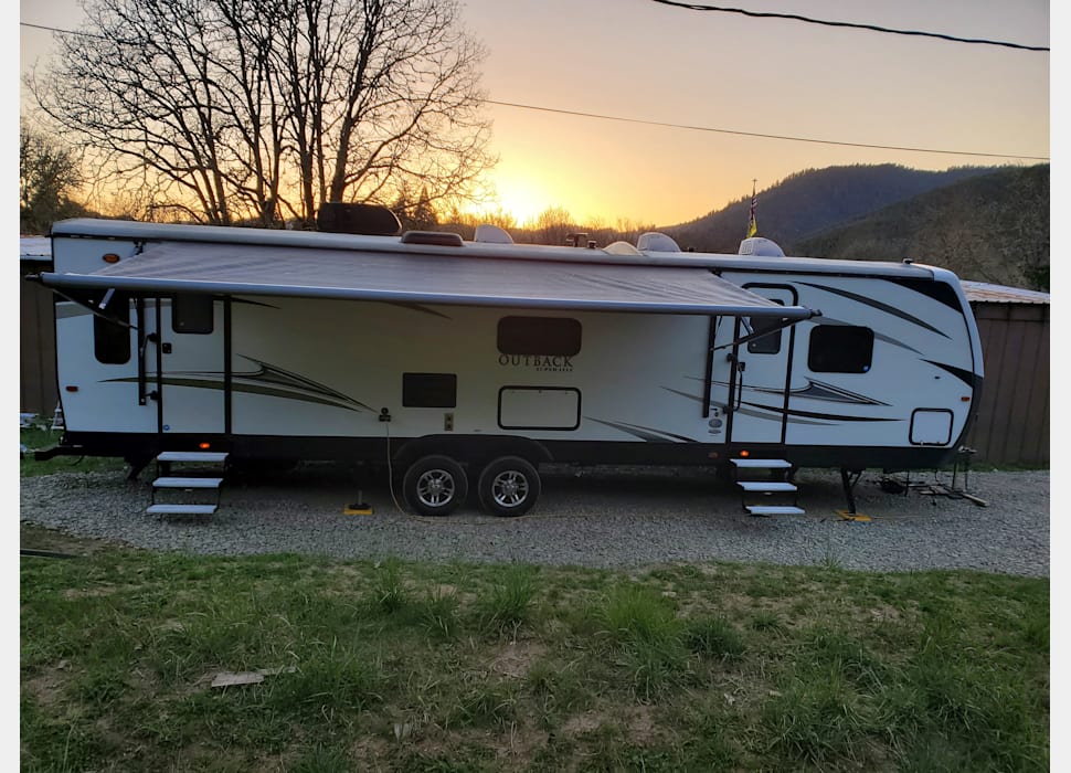 Travel Trailer rentals in Selma