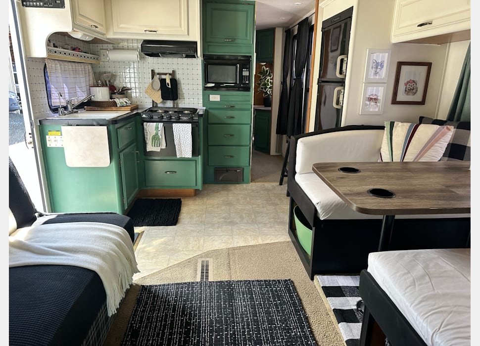 Class C Motor Home rentals in Vancouver