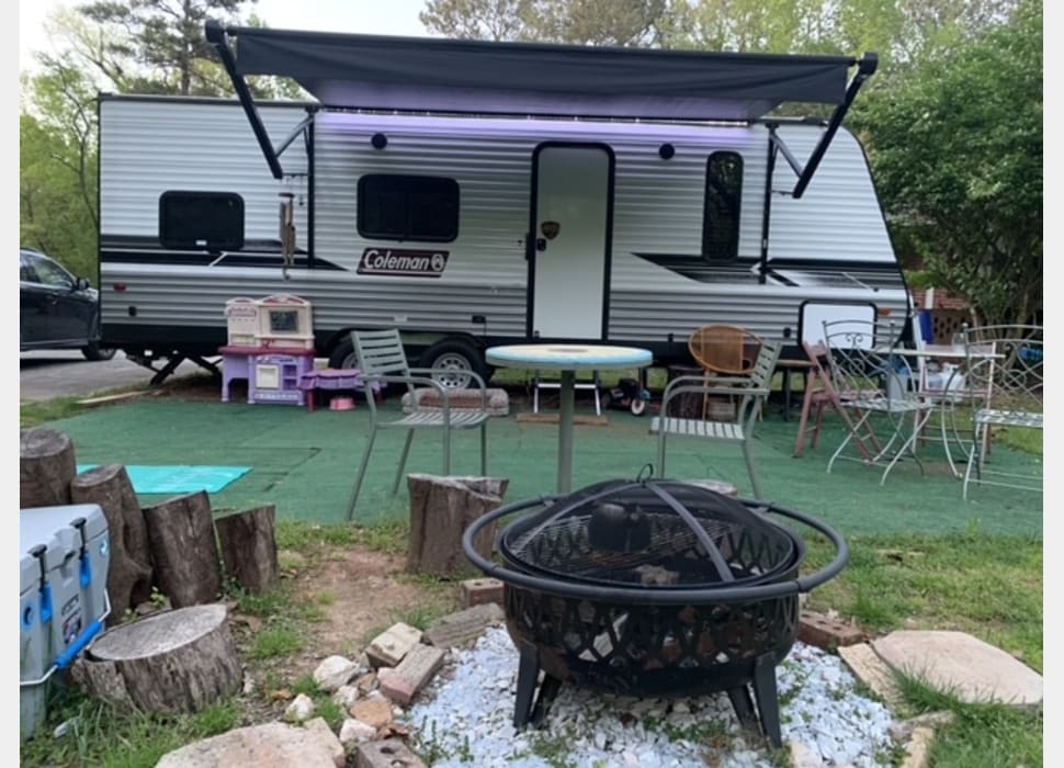 Travel Trailer rentals in White