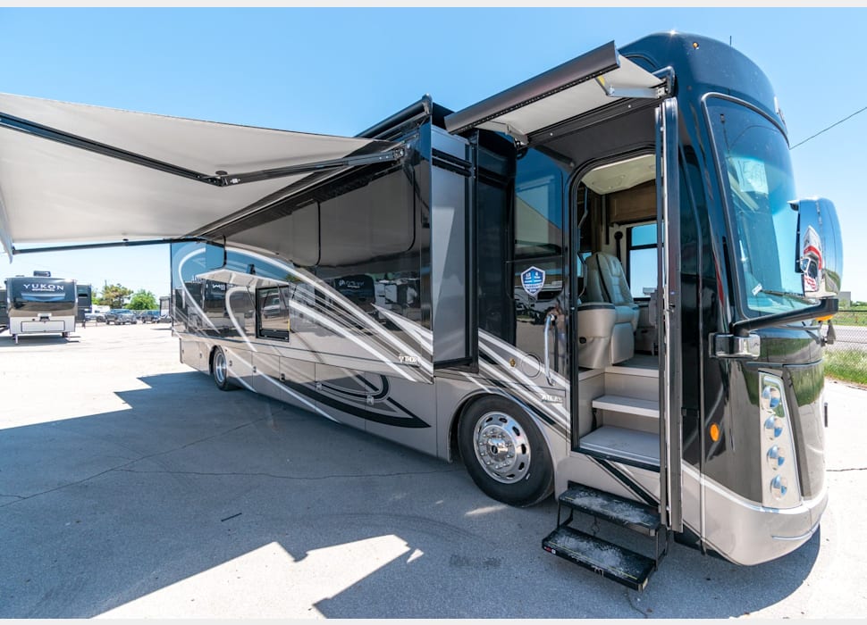 Class A Motor Home rentals in Houston