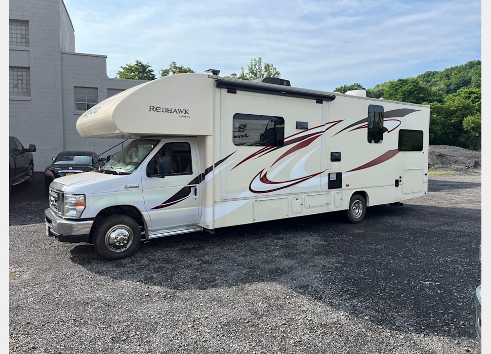 Class C Motor Home rentals in Gansevoort