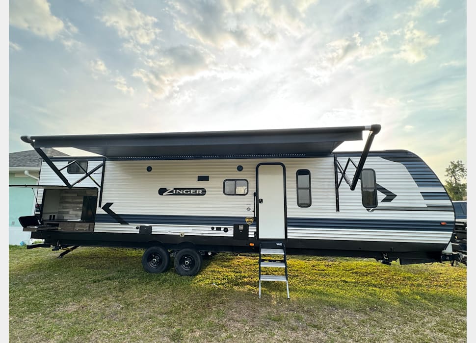 Travel Trailer rentals in Naples