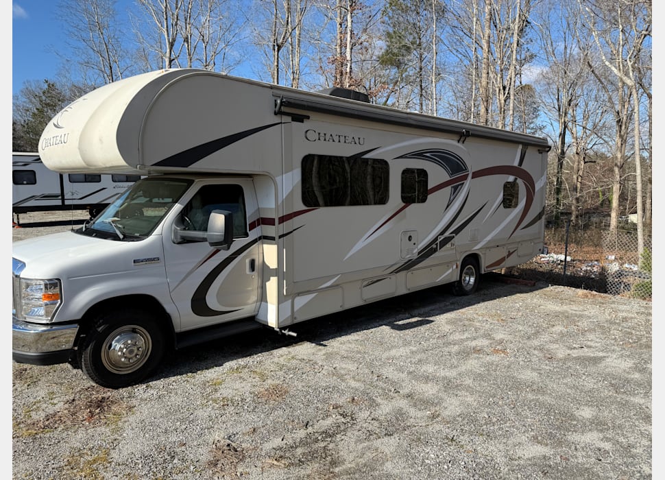 Class C Motor Home rentals in Dacula