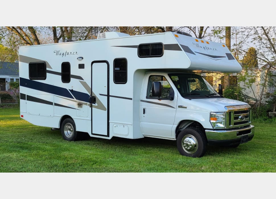 Class C Motor Home rentals in Elverson