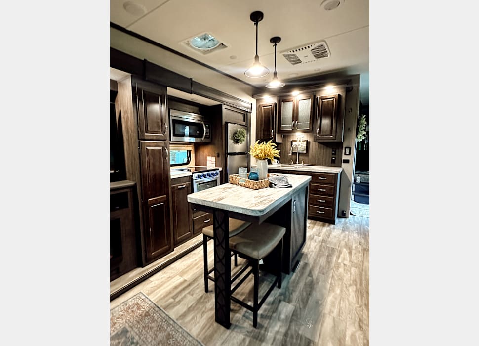 Fifth Wheel rentals in Fort Wayne