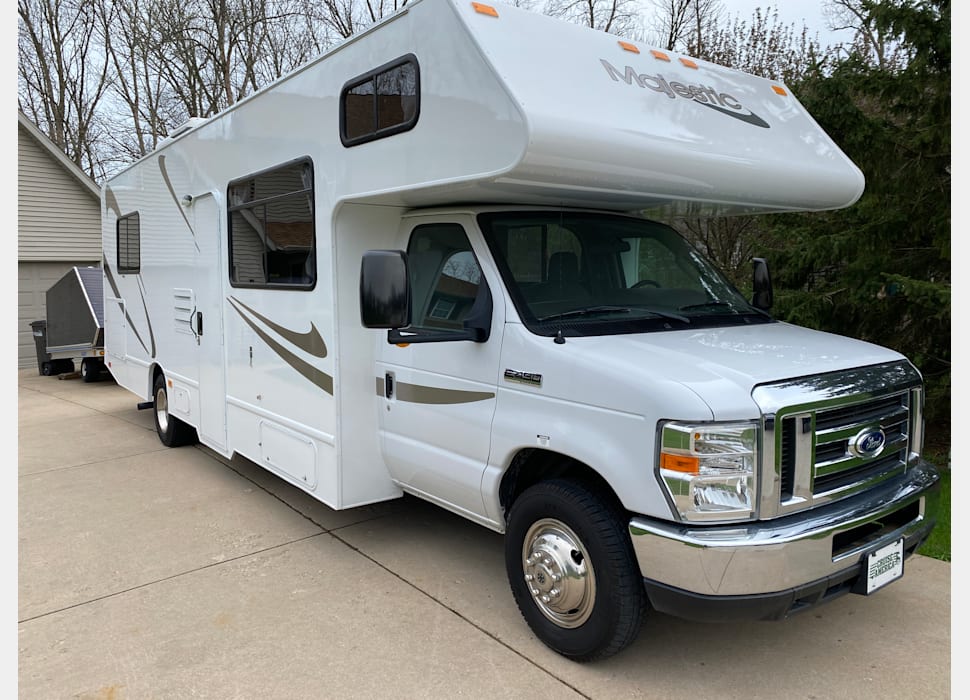 Class C Motor Home rentals in Manistee