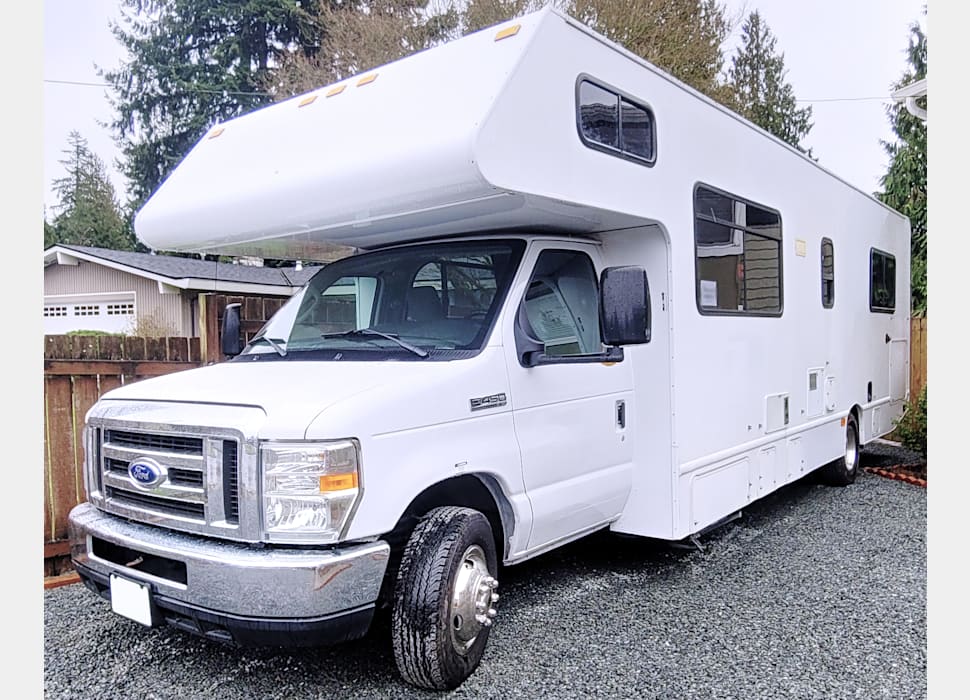 Class C Motor Home rentals in Redmond