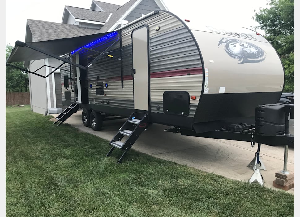 Travel Trailer rentals in OVERLAND PARK