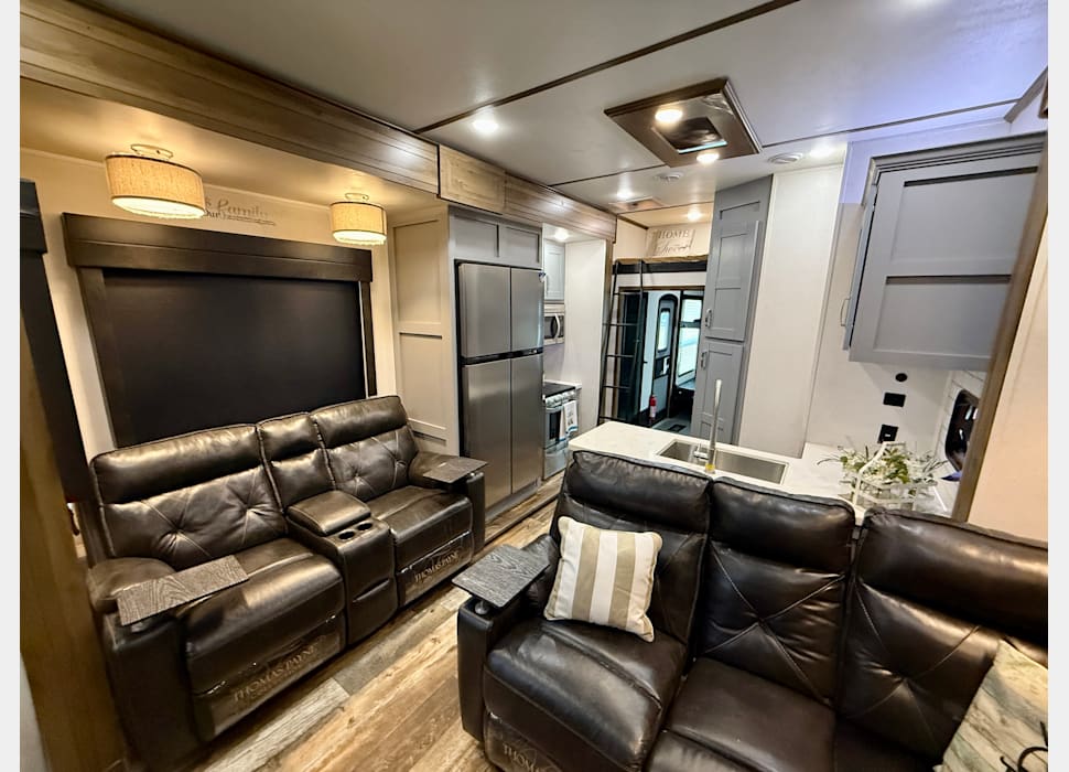 Toy Hauler rentals in Myakka City