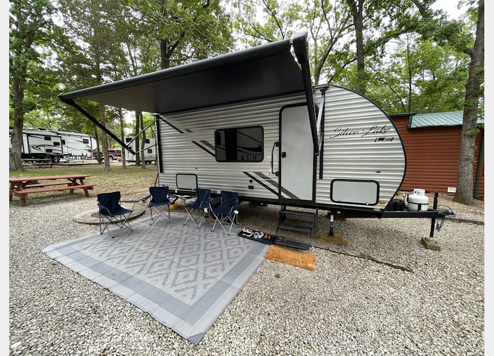 Travel Trailer rentals in Reeds Spring