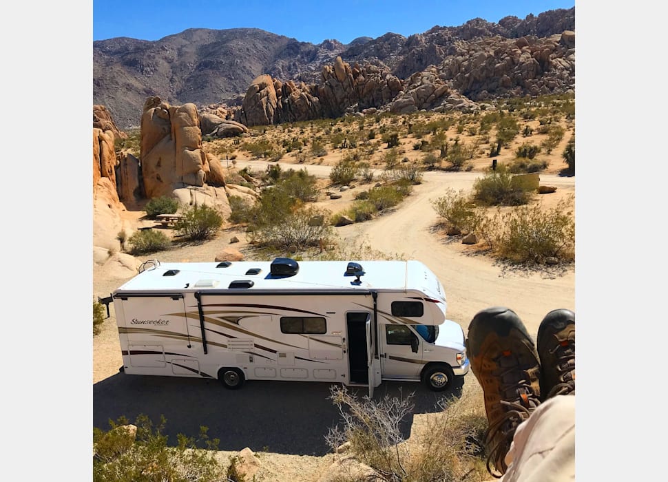 Class C Motor Home rentals in San Diego