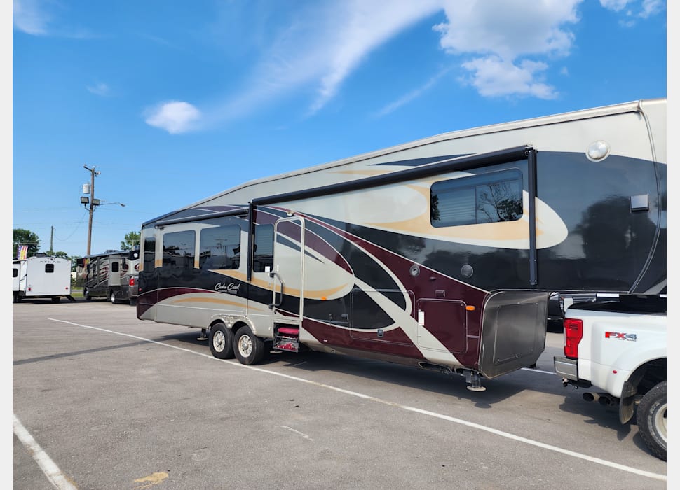 Fifth Wheel rentals in Bowling green