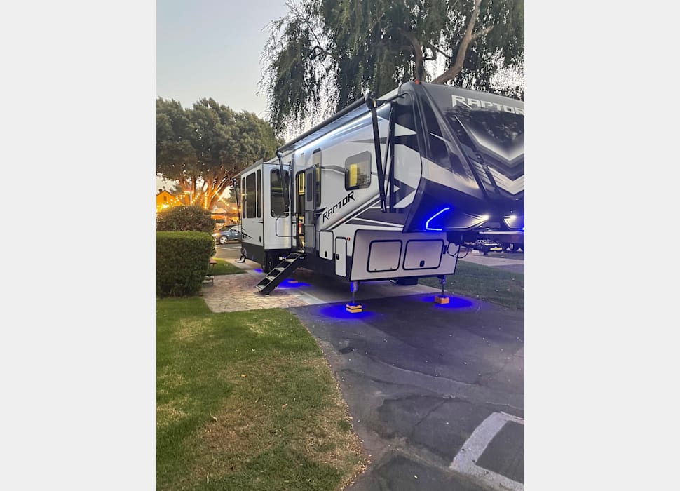 Fifth Wheel rentals in Rancho Cucamonga