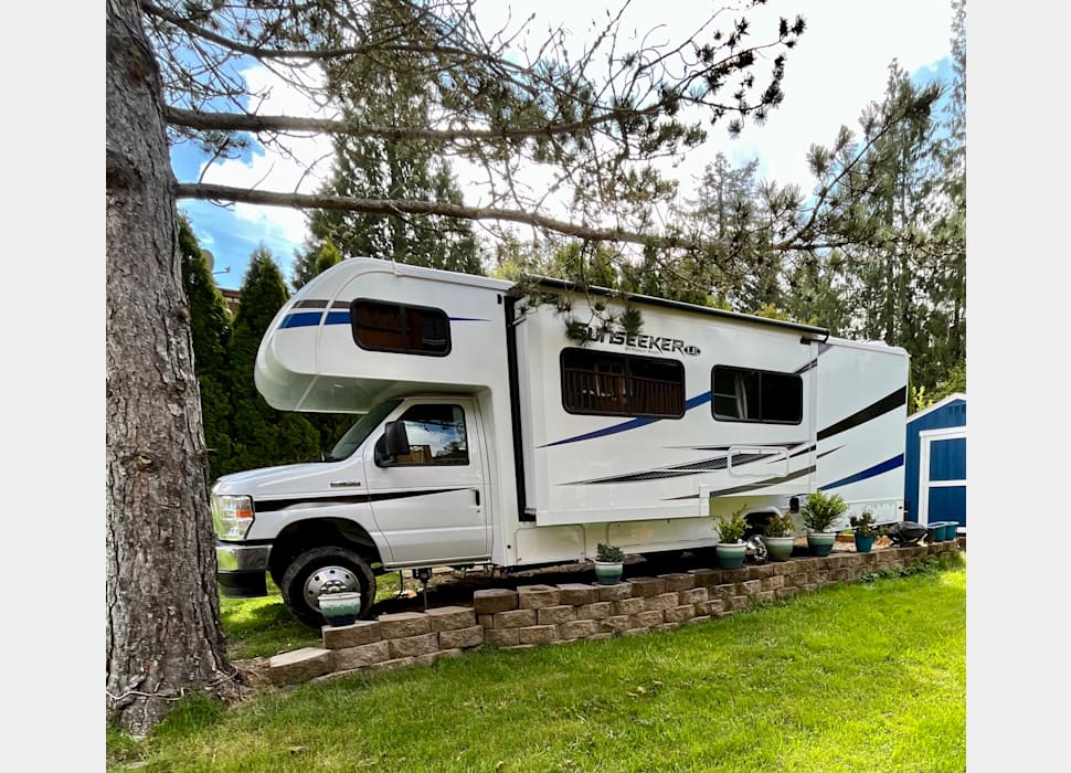 Class C Motor Home rentals in Vancouver