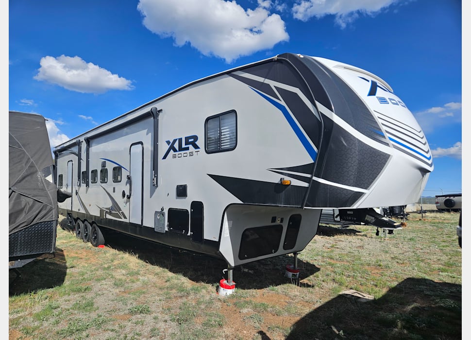 Fifth Wheel rentals in Frisco