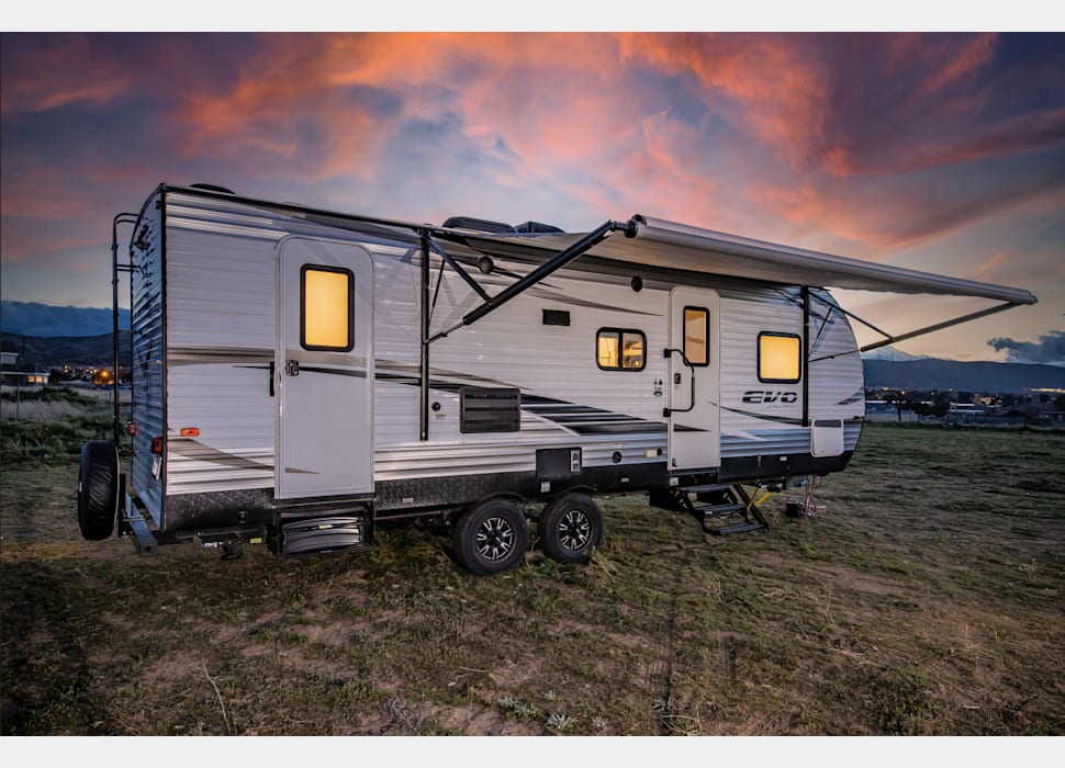 Travel Trailer rentals in Irvine