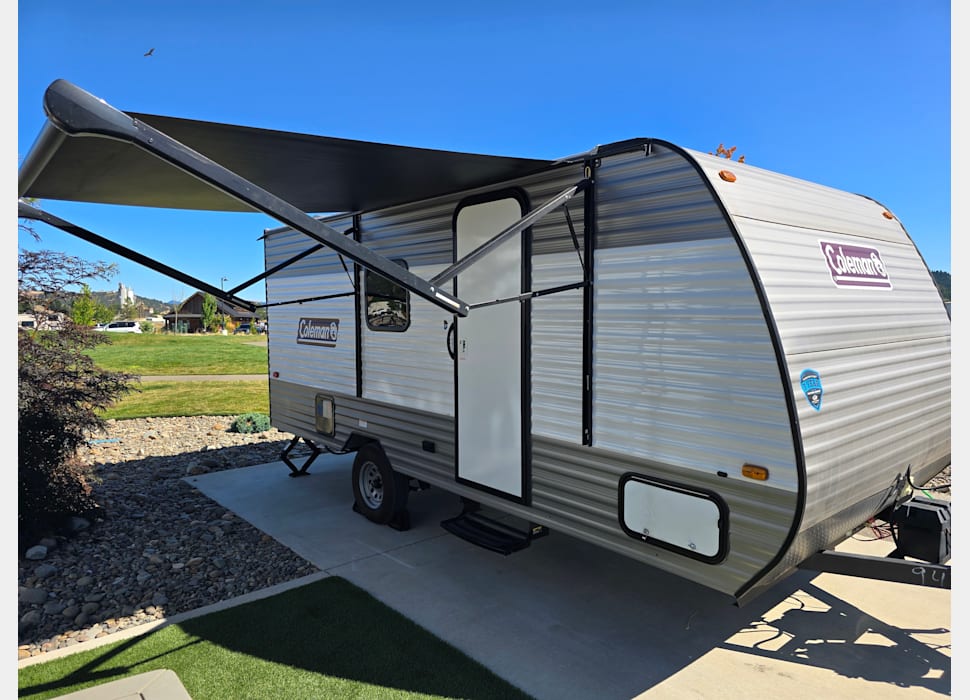 Travel Trailer rentals in Madras