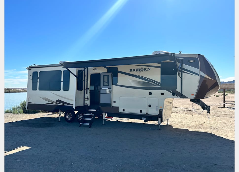 Fifth Wheel rentals in Harrisonburg