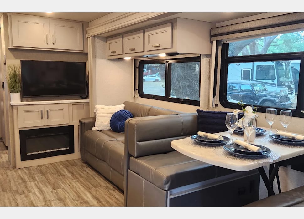 Class A Motor Home rentals in DELRAY BEACH