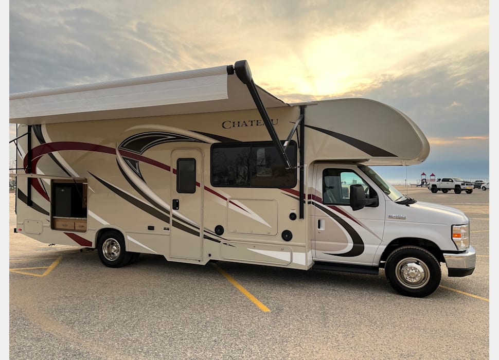 Class C Motor Home rentals in Grand Rapids