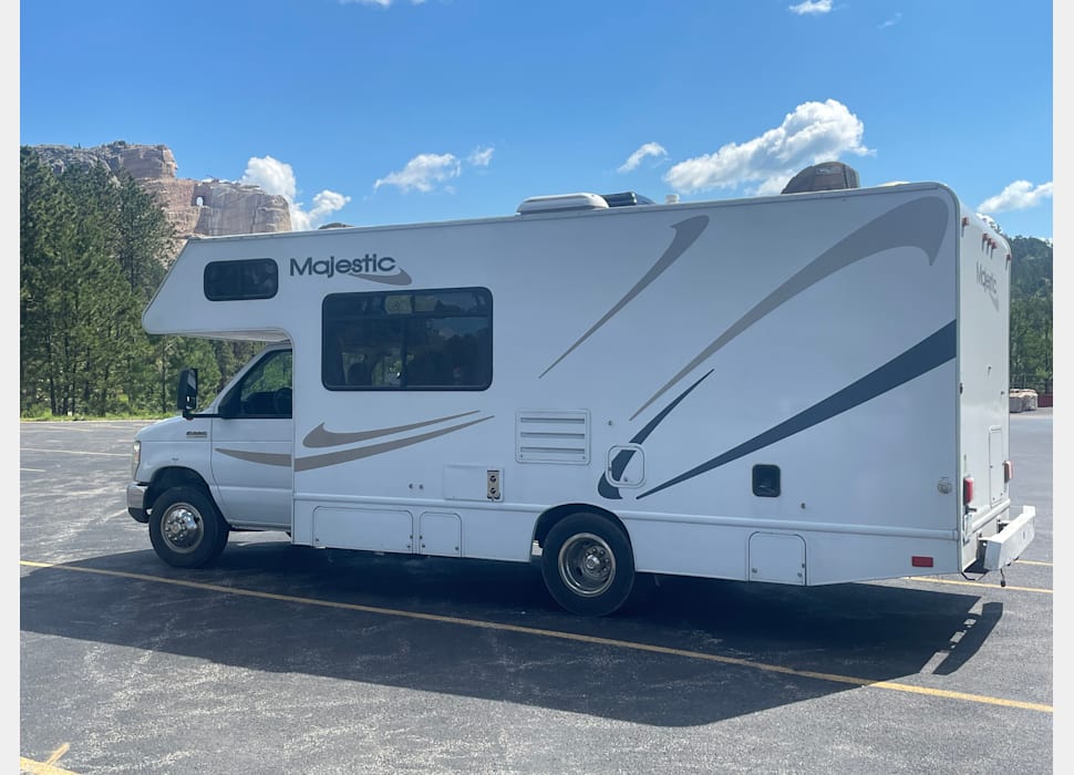 Class C Motor Home rentals in Roberts