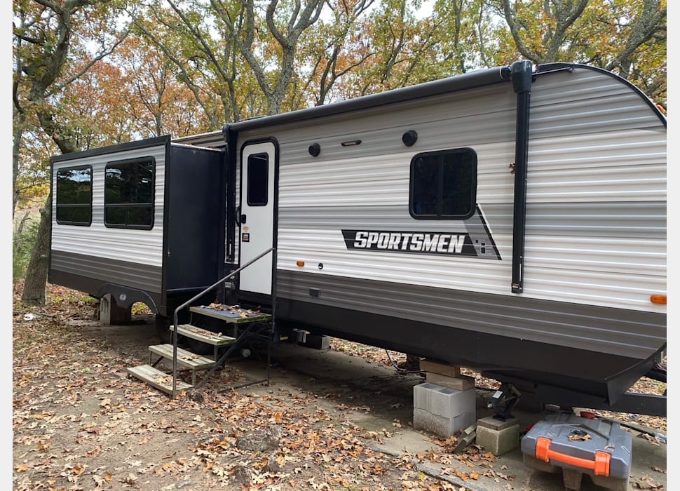 Travel Trailer rentals in Seminole