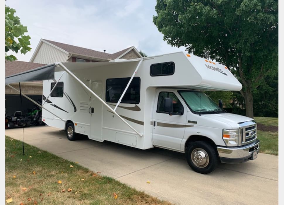 Class C Motor Home rentals in Cincinnati