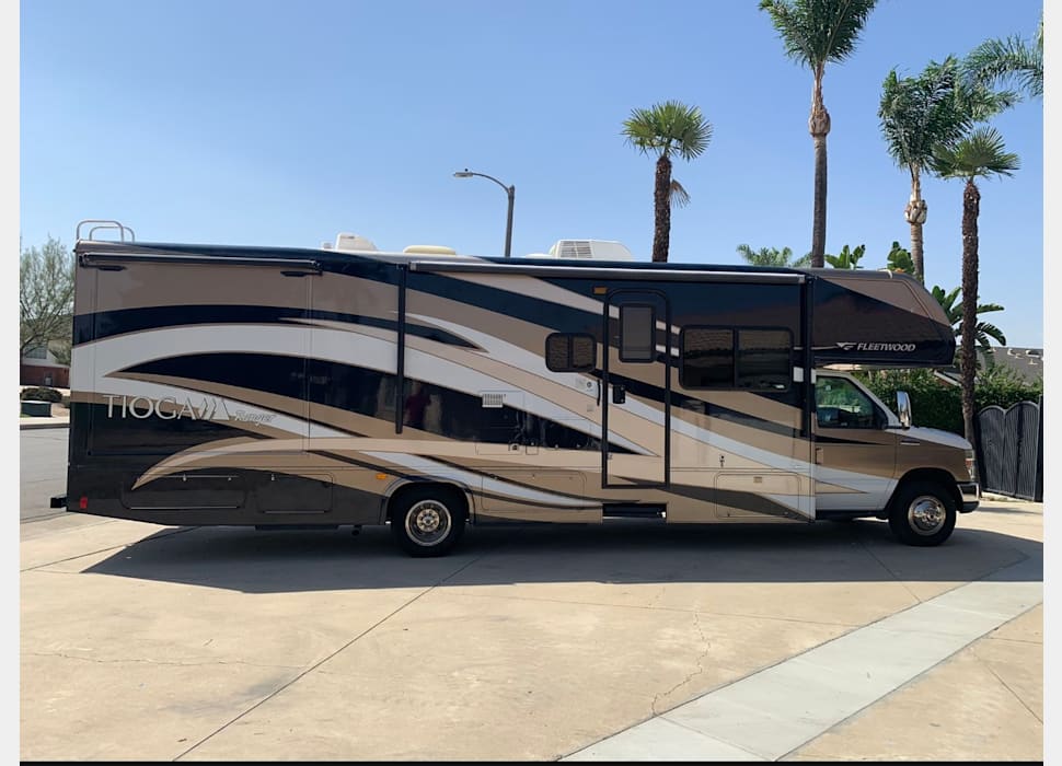 Class C Motor Home rentals in Fontana