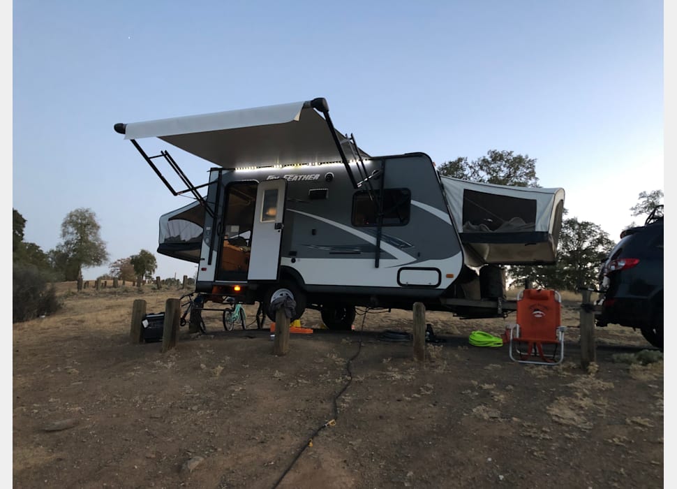 Pop-up Camper rentals in San Mateo
