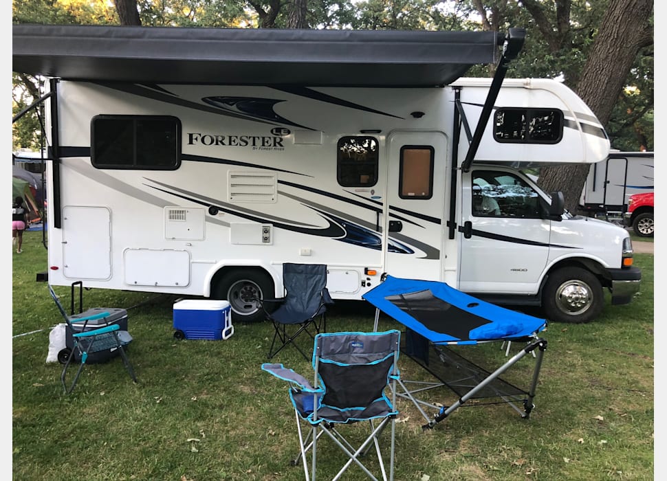 Class C Motor Home rentals in Van Dyne