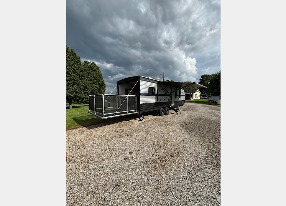 Toy Hauler rentals in Clarksville