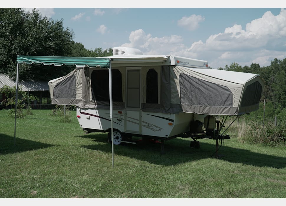 Pop-up Camper rentals in Boyce