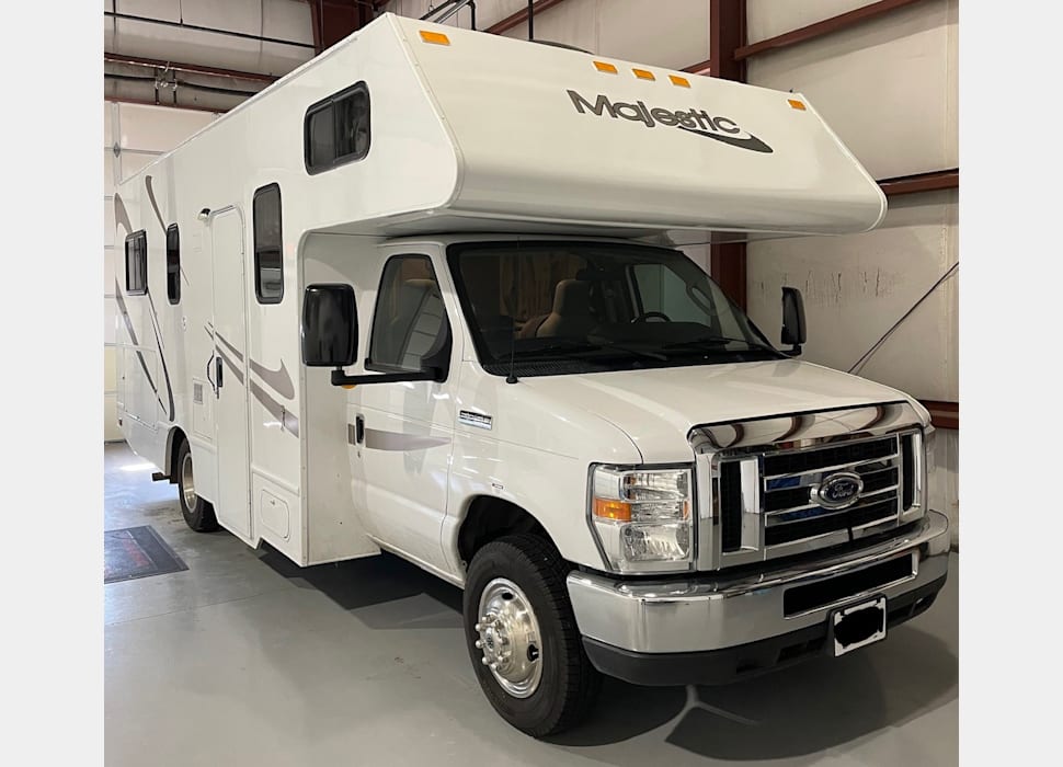 Class C Motor Home rentals in Sturbridge