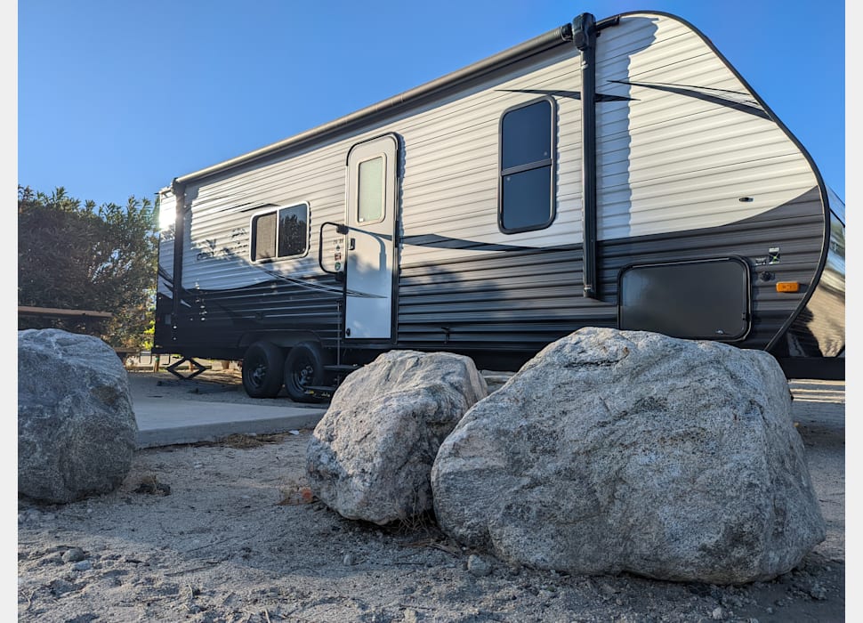 Travel Trailer rentals in Adelanto