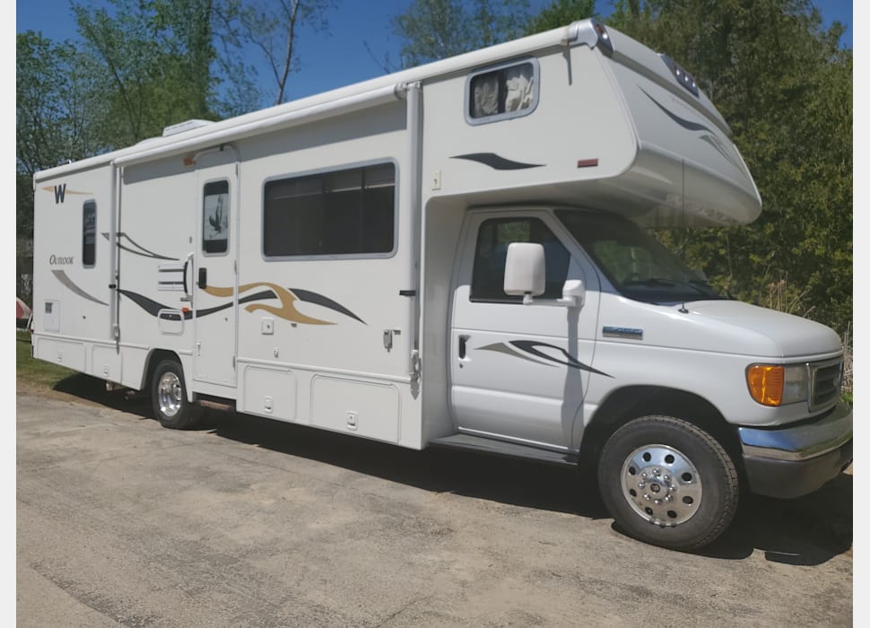 Class C Motor Home rentals in Mikado