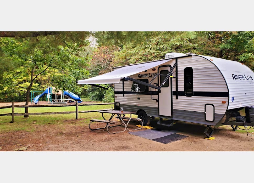 Travel Trailer rentals in Morton Grove