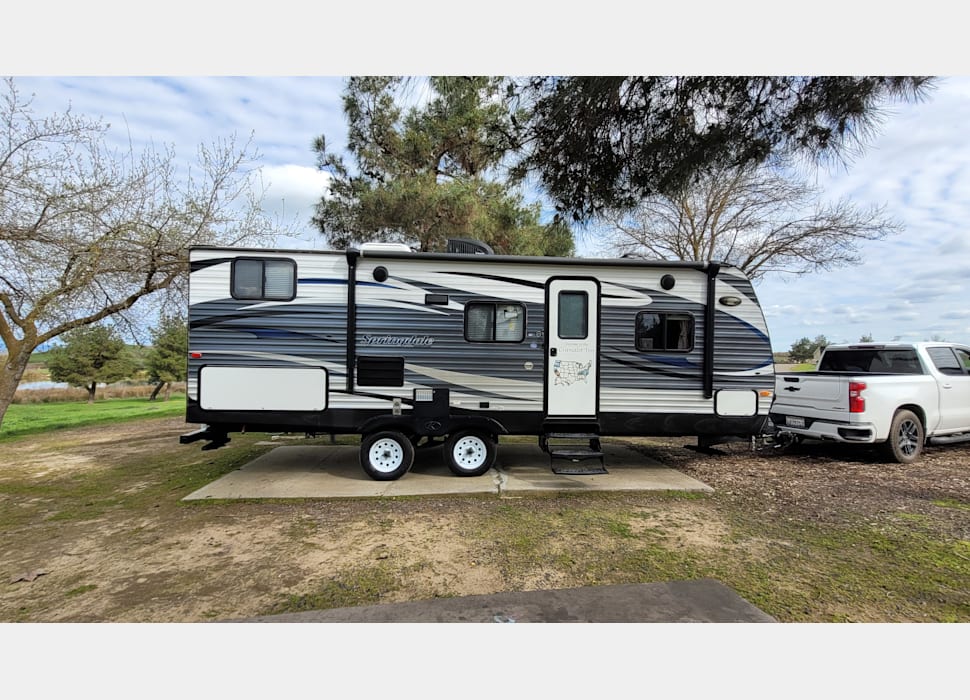 Travel Trailer rentals in Fresno