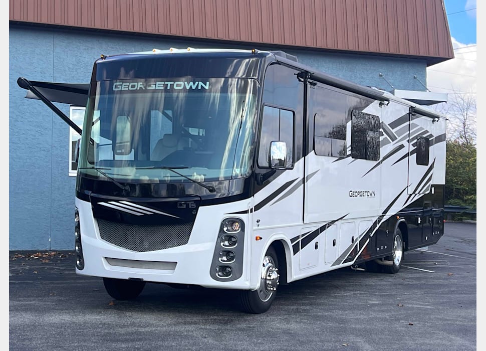 Class A Motor Home rentals in Chantilly