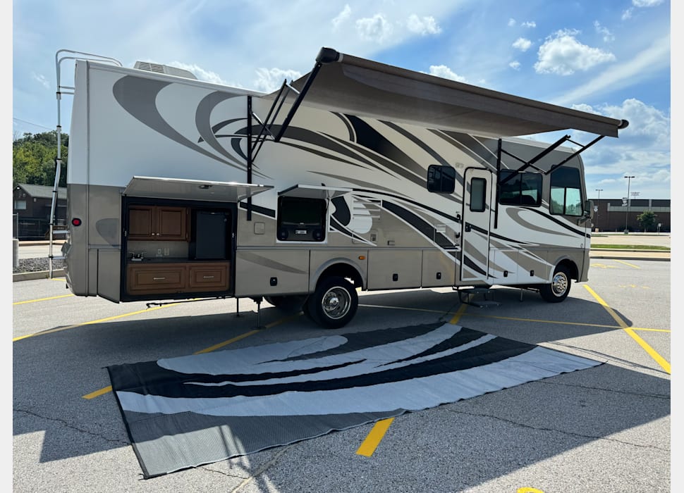 Class A Motor Home rentals in Eureka