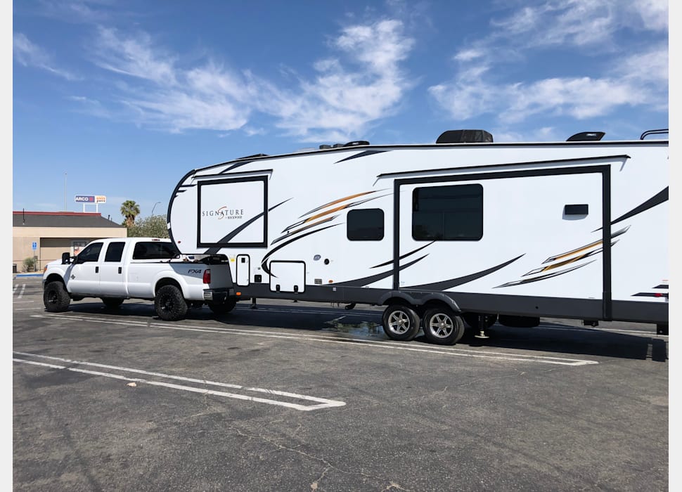 Fifth Wheel rentals in Riverside