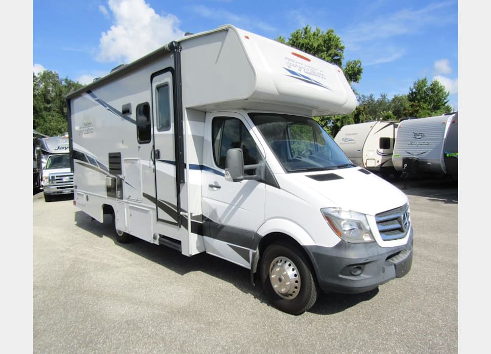 Class C Motor Home rentals in Berkeley