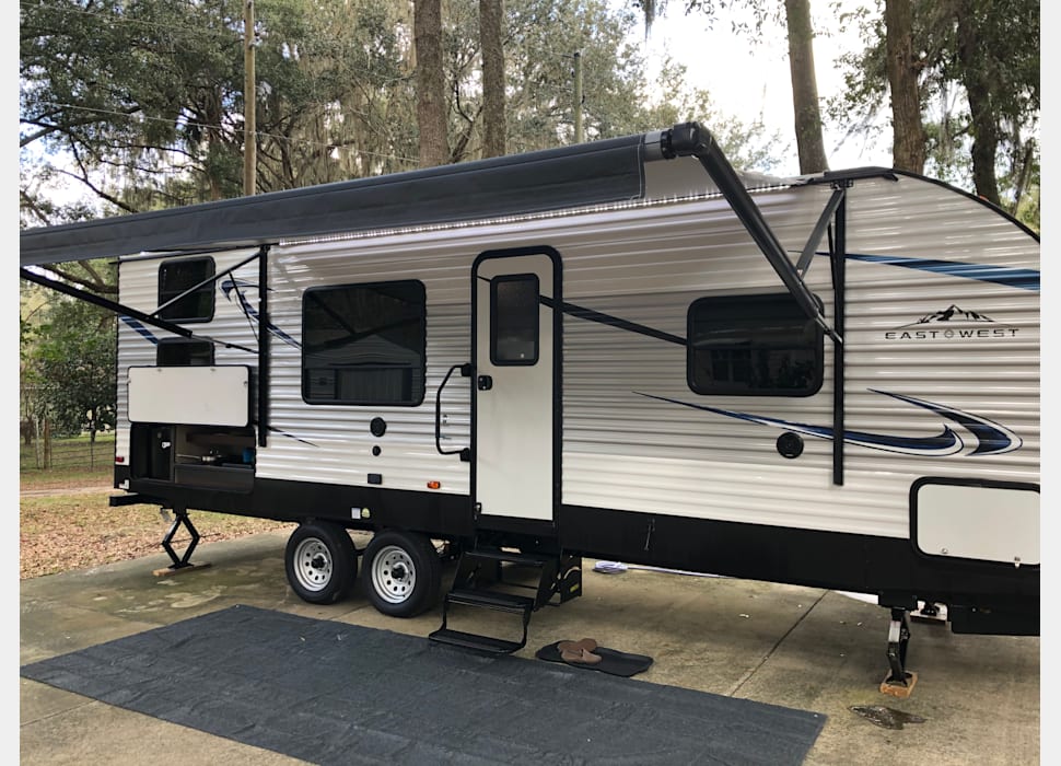 Travel Trailer rentals in Morriston
